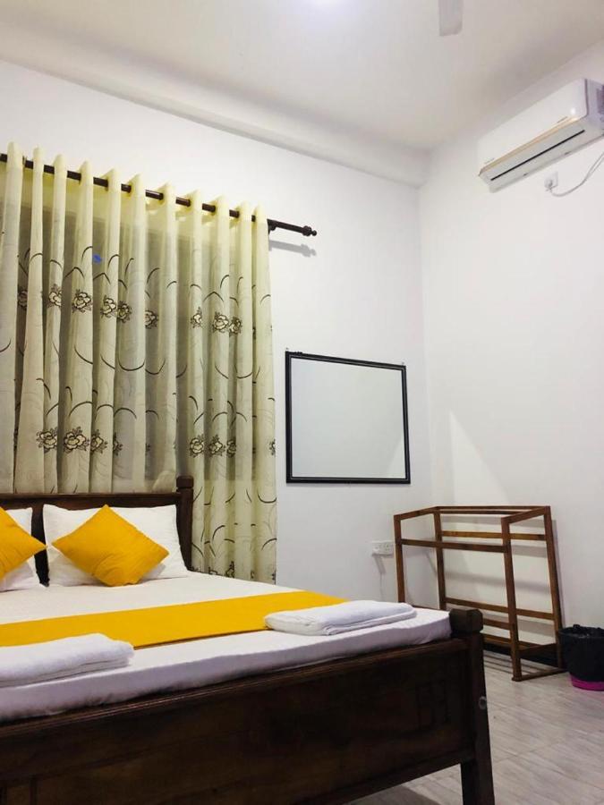 Freedom Inn Negombo Bagian luar foto